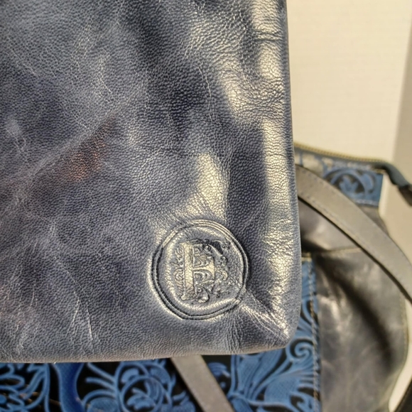 Firenze Bella Blue Tooled Leather Two Strap Shoulder Purse with Removable purse - Picture 3 of 9